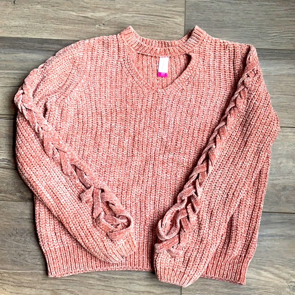 Cute light pink/salmon color sweater - Picture 1 of 1